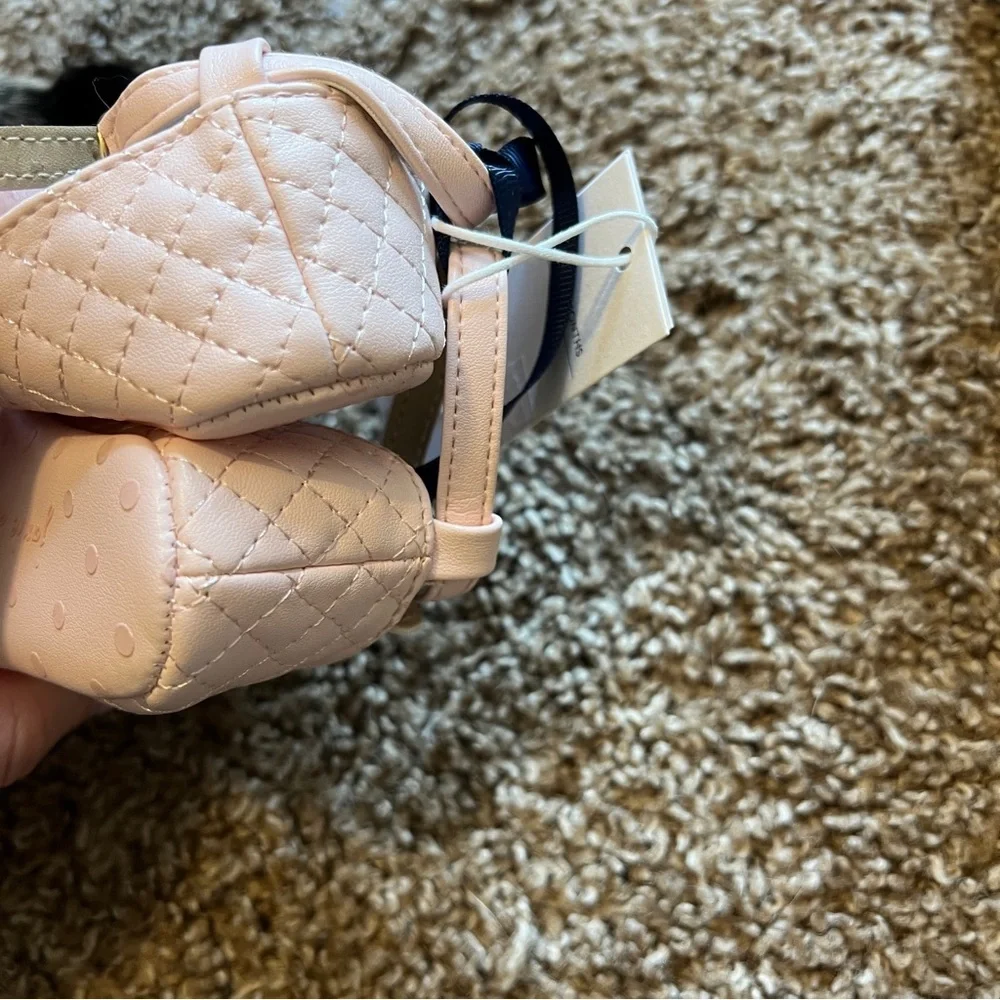 Janie and Jack NWT Baby Shoes quilted with Bow 12-18 months